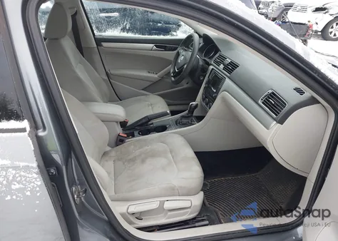 2018 Volkswagen Passat 2.0T R-Line/2.0T S из США, поврежденный, VIN 1VWAA7A35JC003427